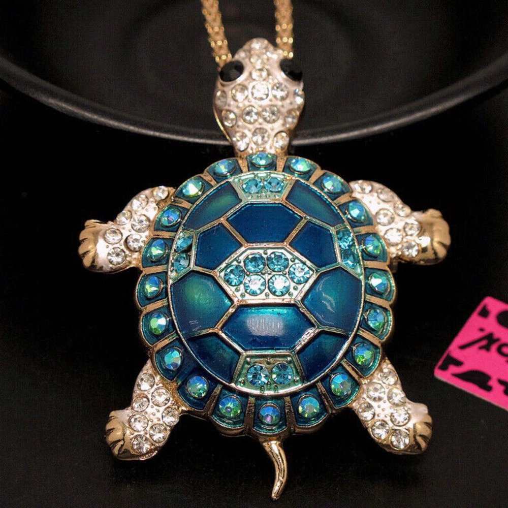 Betsey Johnson Turquoise Rhinestone, Crystal & Enamel TURTLE  Pendant Necklace